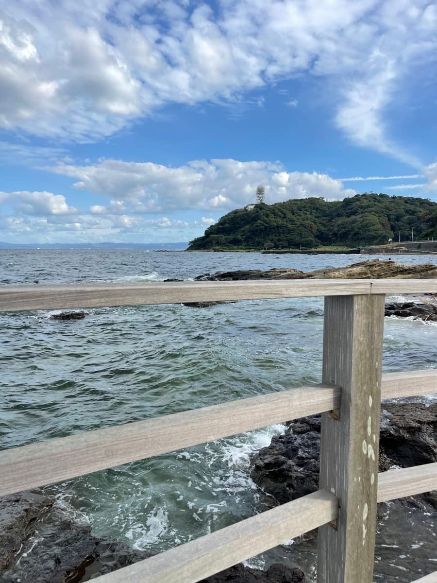 観音崎の海と観音埼灯台