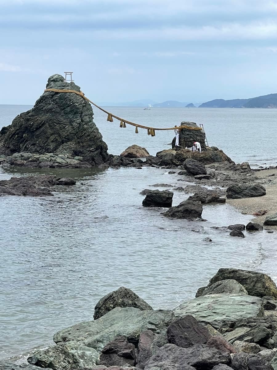 二見興玉神社の夫婦岩
